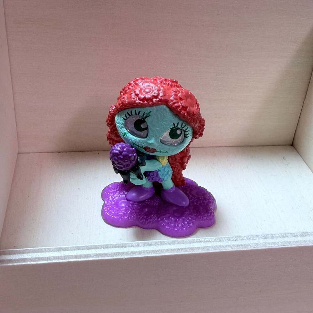 Disney Doorables In Full Bloom Sally Figure